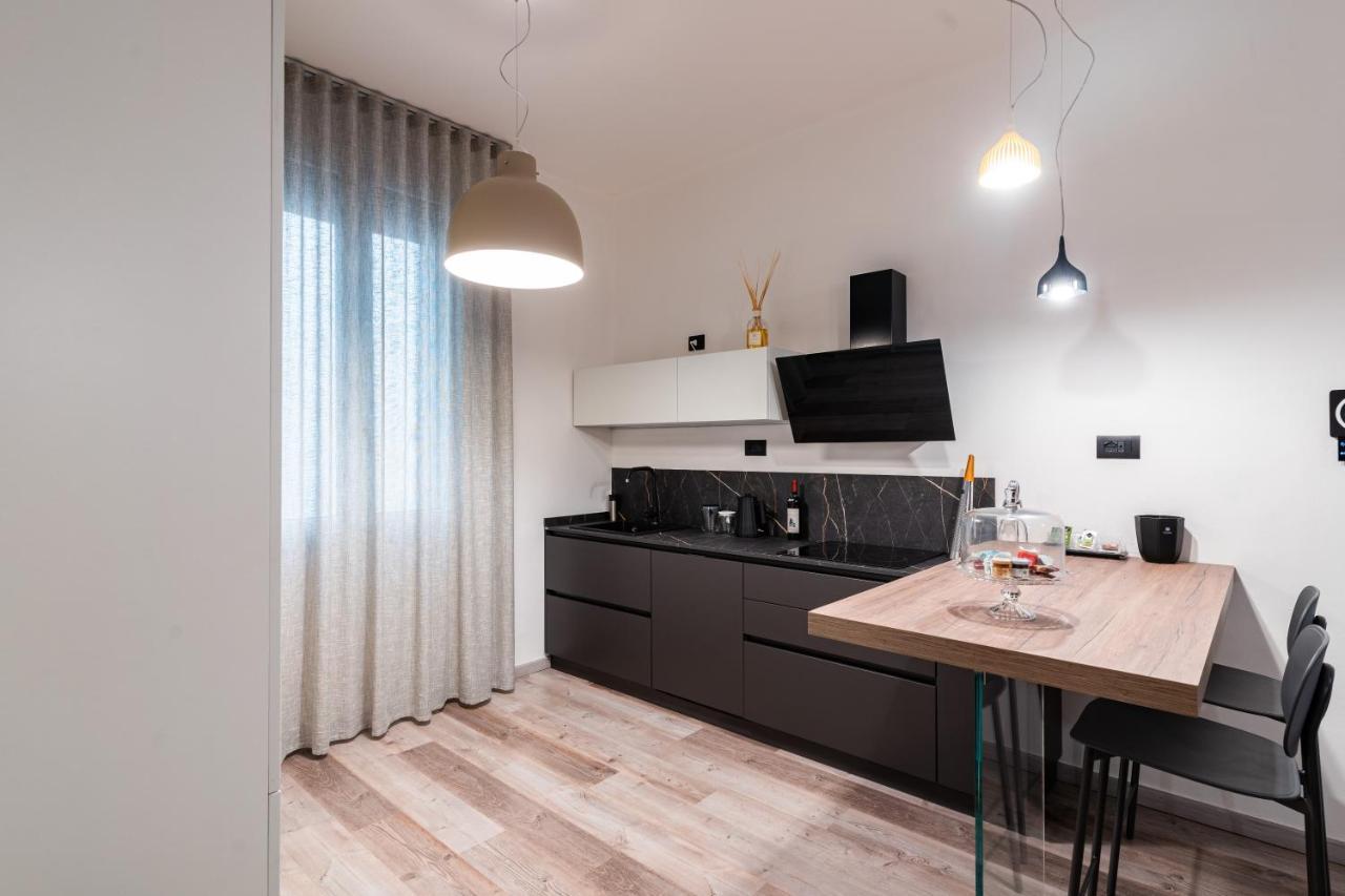 Sacrati 39 Appartement Ferrara Buitenkant foto