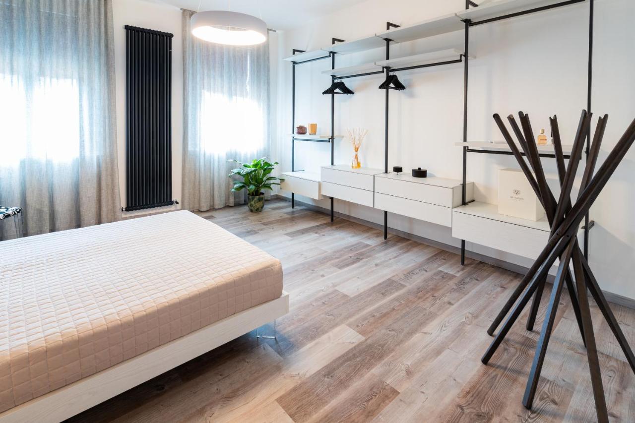 Sacrati 39 Appartement Ferrara Buitenkant foto