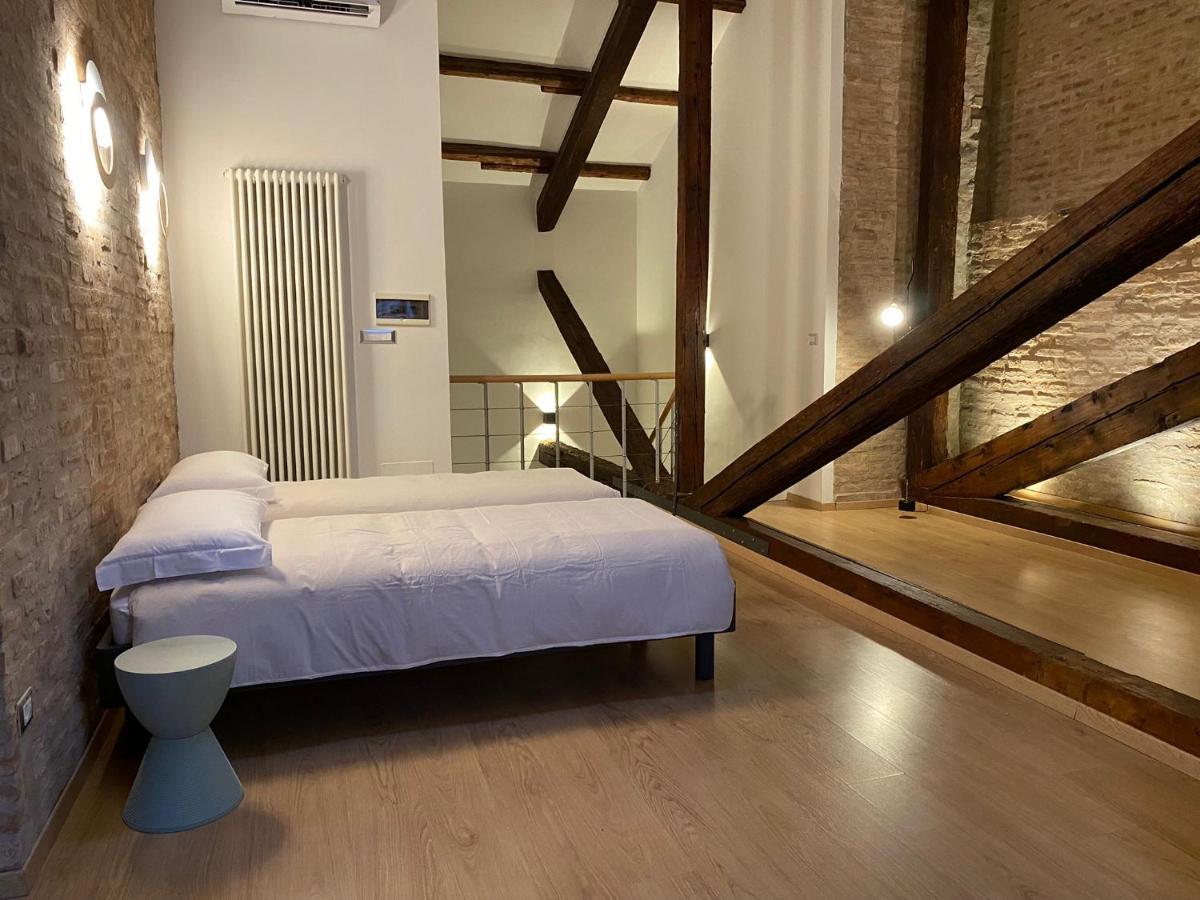Sacrati 39 Appartement Ferrara Buitenkant foto
