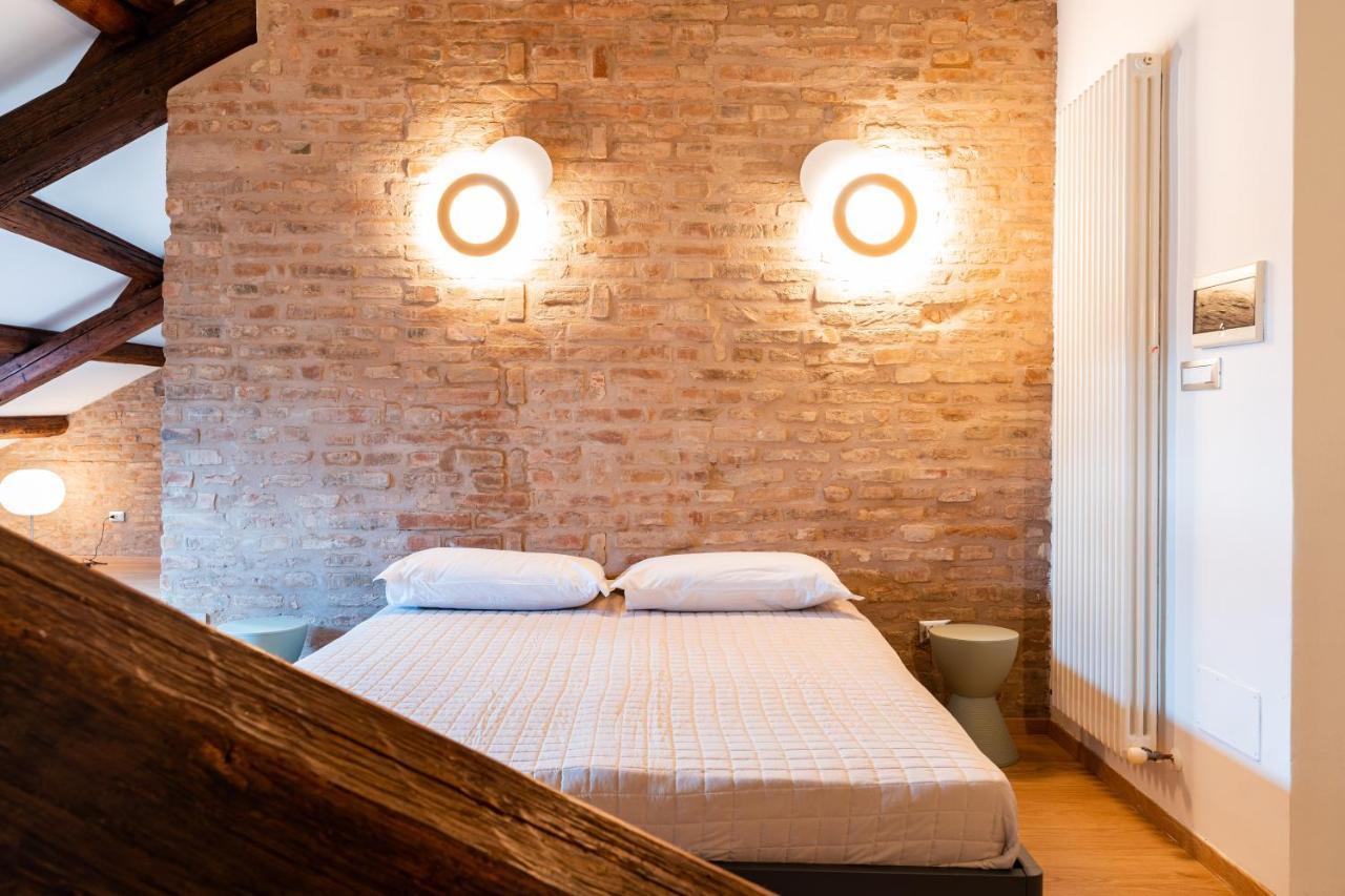 Sacrati 39 Appartement Ferrara Buitenkant foto